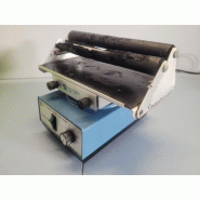 Agitateur de laboratoire IKA Vibrax VXR avec plateau VX8 de 2 barres_2