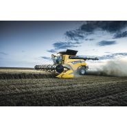 Moissonneuse-batteuse avec options de largeur de coupe de 7,60 à 12,50 mètres