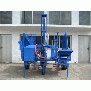 Oliva II - Planteuse Vinomatos - Pieux avec option 2,50m - Machine compacte et robuste pour plantation_2