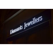 Caisson lumineux LED - Aztarna - chant et face en altuglass_2