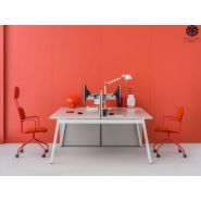 Ogi M - Bureau open space - Mahora - Plateau mélaminé - Pieds design en métal - Dimensions personnalisables_2