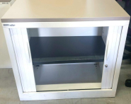 Crédence à rideaux d'occasion - blanc ou gris - Hauteur 73 cm - Largeur 80 cm - Profondeur 45 cm_2