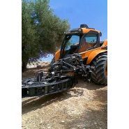 Vibreur équipé pour diverses conditions de terrain et plantations