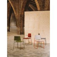 Ema - chaises empilables - enea_2