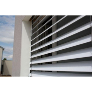 Brise-soleil orientable Aluroy version BLACKOUT - occultation totale et contrôle thermique_2