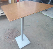 Table snack de cuisine carrée 60 x 60 cm - stratifié et métal - hauteur 110 cm - d'occasion_2