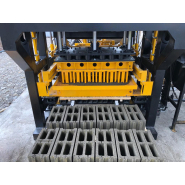 Moule en acier Beyazli Group pour parpaings, pavés, bordures et hourdis - Haute qualité et fabrication sur mesure_2