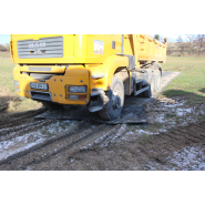 Plaque de roulage lourde, pour créer des aires de manoeuvre aux gros engins de tp (semi-remorques, grues automotrices, pelles hydrauliques sur pneus) - roadmat_2
