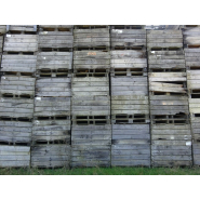 Conteneur en bois pour rangement et aménagement d'espaces verts