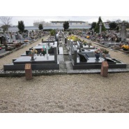 Bornes Signalétiques pour Cimetière en Granit - Éléments pratiques et symboliques_2