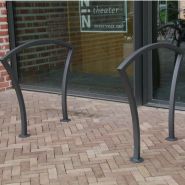 Arceau urbain FalcoFair - Falco - en acier avec design courbé_2