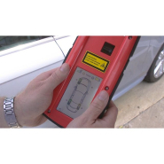 Scanner de pneus mobile Groove Glove - mesure de profondeur et diagnostic rapide et innovant_2