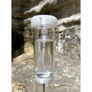 Borne de distribution de gel hydroalcoolique - la ferme 3d - avec le simple appui du pied sur la pédale une dose de gel de 2 ml est distribuée_2