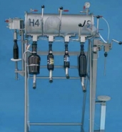 Embouteilleuse gravitaire adaptée aux bières saturées en CO2