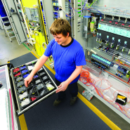 Tapis de sécurité - Tapis de protection ESD - Cushion Stat 825 Notrax tapis dissipant électricité Noir_2