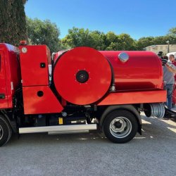 Combiné hydrocureur grande capacité 3.5T - Fuso Canter - Cuve 2300L - Débit 90 L/min à 175 bars à 37 L/min à 400 bars