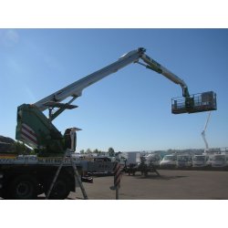 Eagle 3526 camion nacelle - Oil & Steel France - Hauteur de travail 35m - Déport max 26m