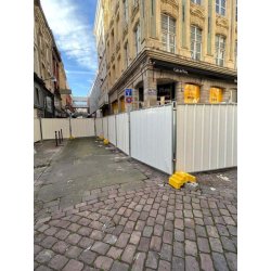 Clôture Bardée 2m - Tôle de Bardage en Acier pour Chantiers de Longue Durée