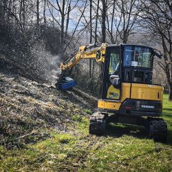 Broyeur forestier TFK - Pour pelles de 2 à 5 tonnes - Diamètre de coupe jusqu'à 15 cm