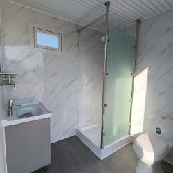 Module sanitaire double 4 m², pour les chantiers, événements ou zones de passage - 2 WC et 2 lave-mains