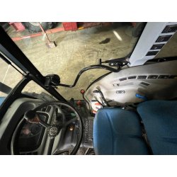 New Holland T4030 V - Tracteur viticole compact, 75 ch, 4 RM, 2011, 4537h