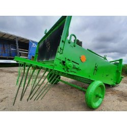 Arracheuse de pommes de terre Agromet aligneuse Wega - Occasion - Largeur 1,30m - Révisée avec tapis neuf
