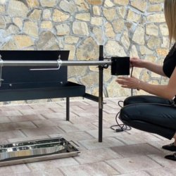 Tournebroche professionnel Adria - solide et robuste - 50 Watts / 230 Volts - capacité 30 kg pour méchoui