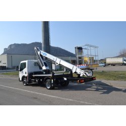 B-lift 18 Camion nacelle - CTE - 18m - Bras télescopique à 3 éléments et rotation tourelle 540°