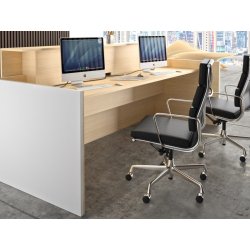 Banque d'accueil droite classique en bois - AVANT, design adaptable à tout environnement