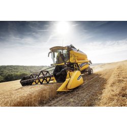 Moissonneuse batteuse TC5.90 - New Holland - capacité de la trémie 6 400 L - largeur de coupe 3,96 à 6,10 m - puissance 258 ch