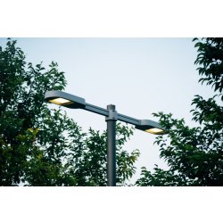 Lampadaire urbain Candela LED - 147W - 18296 lm - acier galvanisé - hauteur 10,2 m