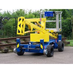 Nacelle élévatrice rail-route autotractée ST120 - très légère, hydro-électrique, hauteur max 12m
