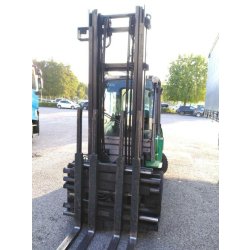 Chariot élévateur diesel CESAB M335D 2401 - disponible en occasion et en location de courte à longue durée