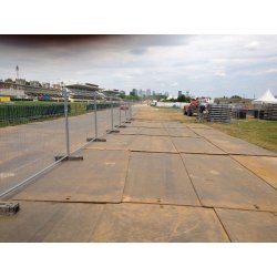 Location de plaques de roulage  pour chemins d'accès et plateformes temporaires - ACIER