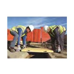 Plaque de protection de tranchée modulaire avec boulon rétractable - Sodimar - supporte 44T - éléments emboîtables