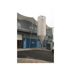 Silo industrie sur pieds droits avec un capteur connecté SiloMetric, capacité jusqu'à 200 m3 - ROUSSEAU