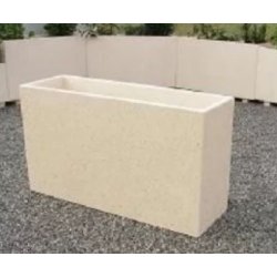 Jardinière rectangulaire Akhenaton en béton armé - autostable avec option antigraffiti et paire de pieds en option