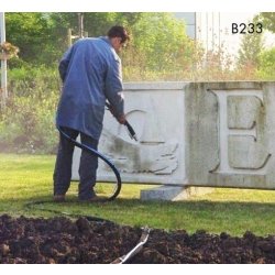 Équipement d'enlèvement des graffiti par aérogommage ou hydrogommage - TAG+ - ACF France - Chariot mobile avec réserve d'eau intégrée