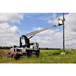 Nacelle elevatrice KLUBB XTENSO 3 Mercedes-Benz Unimog 5023 tout terrain avec batterie Green Pack