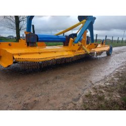Gyrobroyeur Bomford Tri-Blade 4000 - En occasion