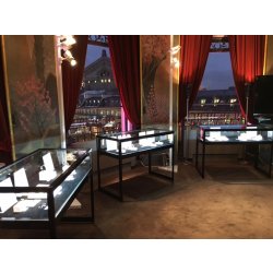 Vitrine table avec portes coulissantes sécurisées - L 120 x P 60 x H 92 cm - Verre trempé et structure aluminium anodisé