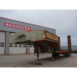 Remorque porte-engins KAISER - Référence 1073 - Semi-remorque 32T avec élargisseurs et rampes hydrauliques