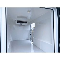 Utilitaire frigorifique - Renault Trafic (III) 2.0 dCi ( Diesel ) 120CH L2H1 - Grand Confort | 4.4M³ FRAX