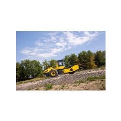 Bw 226 DH-5 - Rouleau monocylindre Bomag impressionnant - Poids 25 000 kg - Tier 3