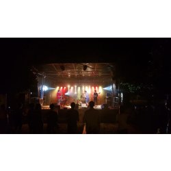 Scène mobile compacte, simple et économique - MOV'IN 36 - 36 m² pour petits festivals et événements