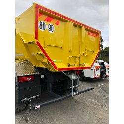 Benne ronde pour poids lourds avec fond et côtés en acier - hpc