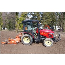 Tracteur 35Ch à direction assistée hydraulique avec demi-tour rapide, utilisé pour l'entretien des espaces verts, travaux accès restreints - disponible en location