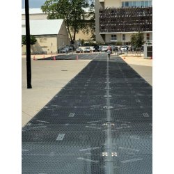 Location de plaques de roulage plastique - chemins d'accès, cheminements piétons et plateformes temporaires -  EnvhyroTrak