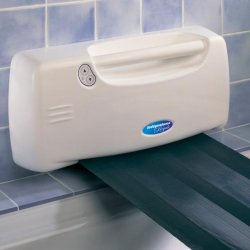 Elévateur électrique de baignoire fiable, sécurisé et facile à ranger pour les personnes agées - bain-royal®
