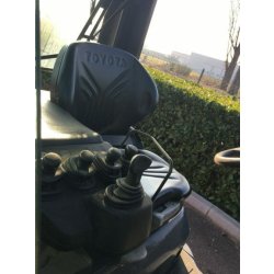 Chariot frontal diesel d'occasion  toyota 528fdjf35